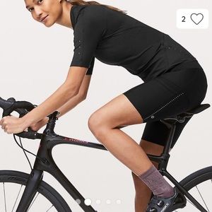 lululemon bike jersey